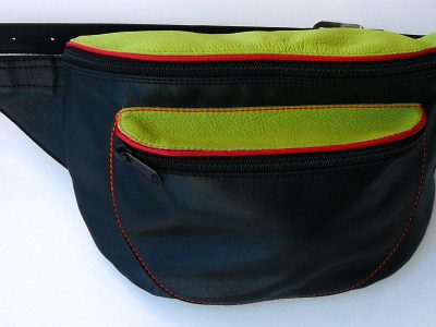 Alice Angevin, Les Sacs à M'Alice, Banane T2 26x20 noir dessus anis galons vermillon