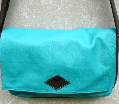 Alice Angevin, Les Sacs à M'Alice Besace Bleu Turquoise, moka vachettes