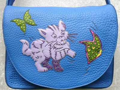Alice Angevin, Les Sacs à M'Alice Besace Minou Bleu