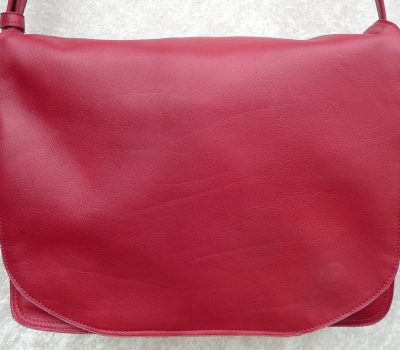 Alice Angevin, Les Sacs à M'Alice Besace Vachette Rouge