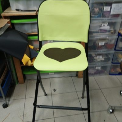 Alice Angevin, Les Sacs à M'Alice Chaise Haute vachettes coeur moka sur anis Gracia