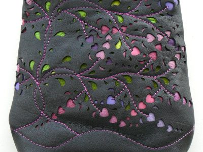 Alice Angevin, Les Sacs à M'Alice, Pochette noire droite Arbre de vie rose