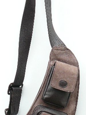 Alice Angevin, Les Sacs à M'Alice Sac Holster T1 Moka nubuck