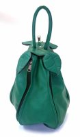 Alice Angevin, Les Sacs à M'Alice Sac à Dos Poire, vachette vert franc mat, devant, dessus