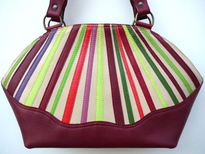 Alice Angevin, Les Sacs à M'Alice Sac à Main Elegant Bandes de cuirs parées Arrondi rouge