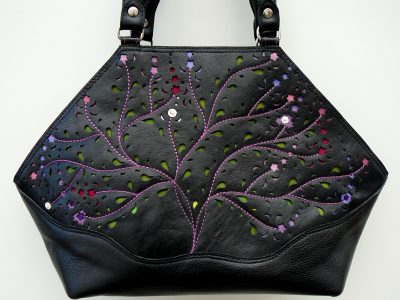 Alice Angevin, Les Sacs à M'Alice Sac à Main Elegant Dentelles de cuir noir et boutons