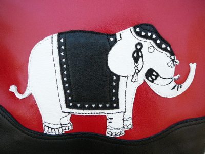 Alice Angevin, Les Sacs à M'Alice Sac à Main Elegant Paysage Eléphant Rouge, détail
