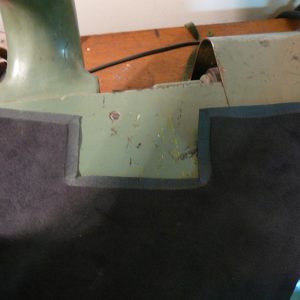 Les Sacs à M'Alice, Alice Angevin,parage cotés cuir de renne prune,envers.