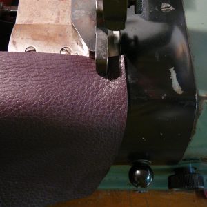 Les Sacs à M'Alice, Alice Angevin,parage cuir de renne prune