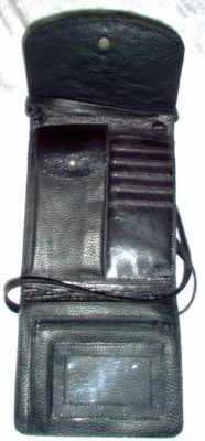 Alice Angevin, Les Sacs à M'Alice, Pochette Carrée pliée en trois noire