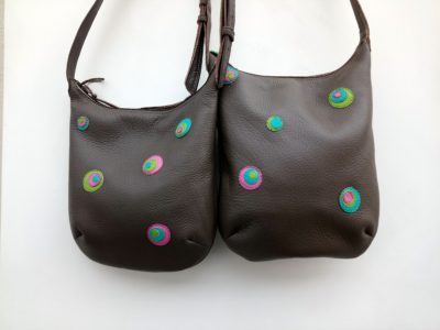Alice Angevin, Les Sacs à M'Alice, Pochettes Ttipia Taupe pastilles 2 T près