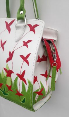 Alice Angevin, Les Sacs à M'Alice, Sac à Main Kéko Fleurs rouges, devant droit