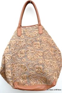 Alice Angevin, Les Sacs à M'Alice Sac à Main Baluchon beige fourrure roses découpées